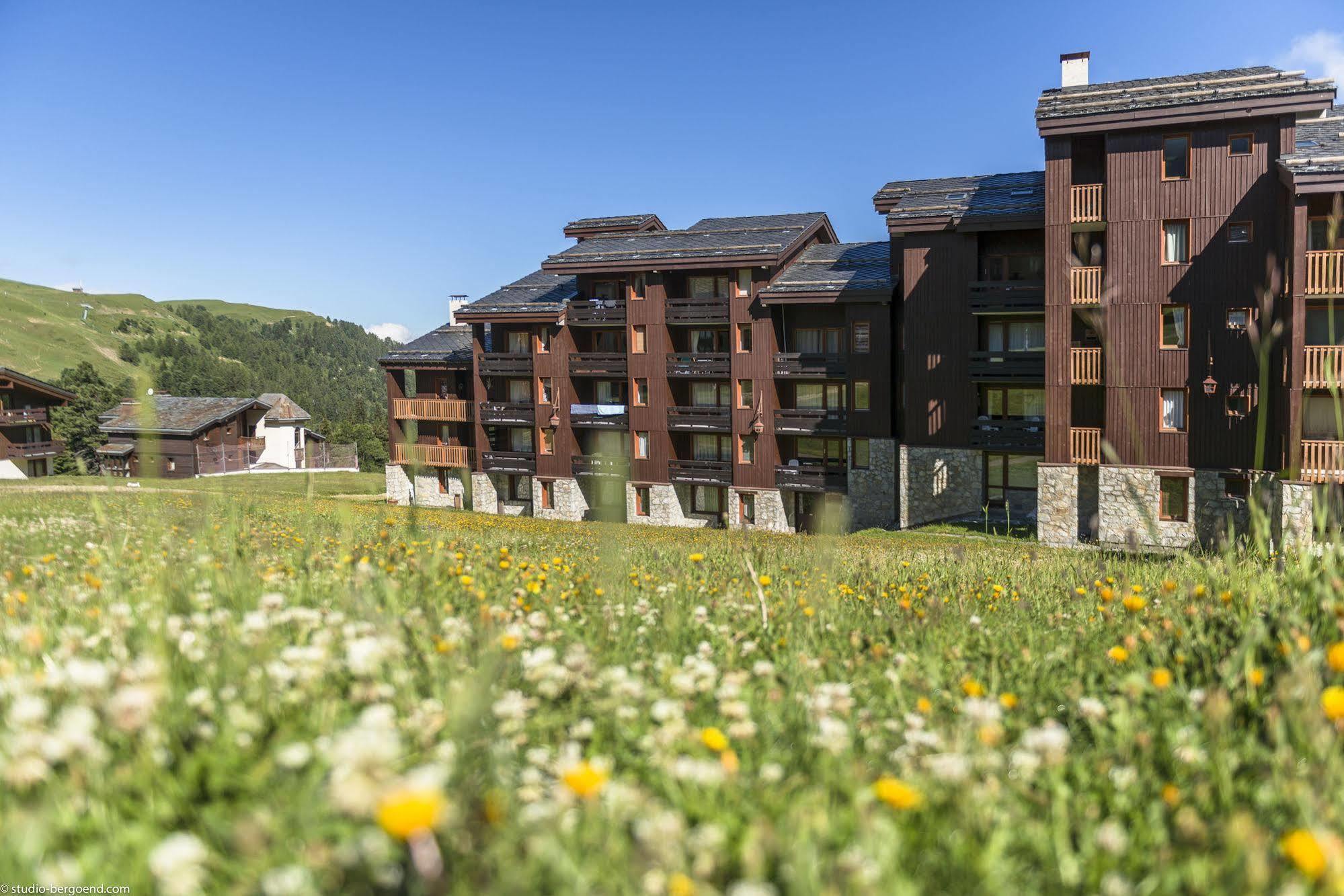 Résidence Pierre&Vacances Les Chalets des Arolles Macot-la-Plagne Extérieur photo